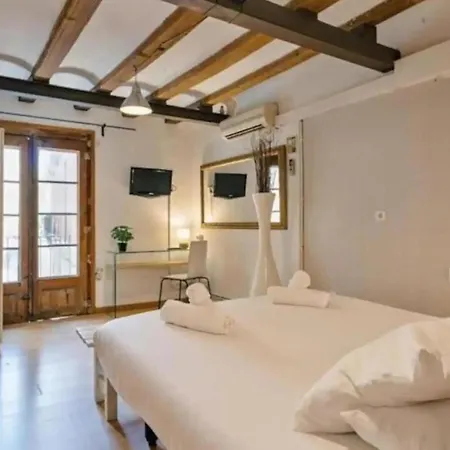 Encanto En Las Ramblas, Espacio Perfecto Para 9 Barcelona Exterior photo